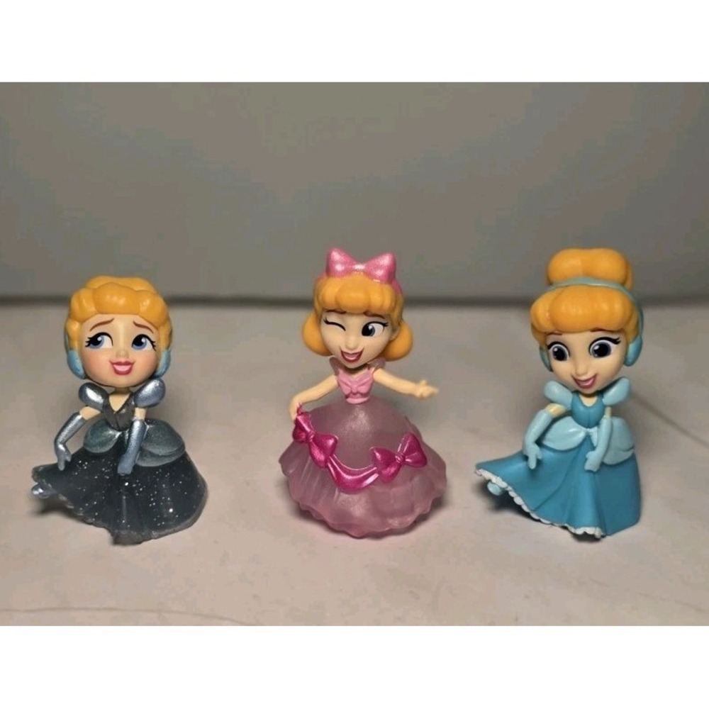Disney Comic Cinderella Figurines Set Of Three Blue And Pink By Hasbro